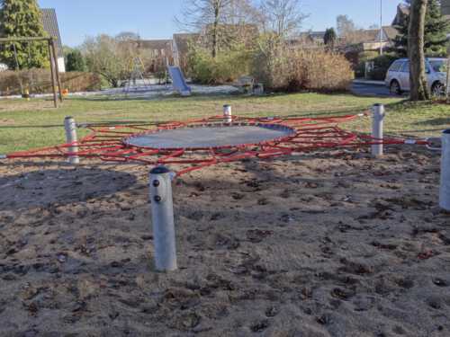 Trampolin Spielplatz